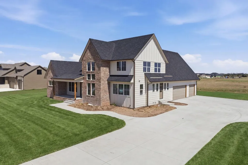 16765 W Hickory Court Goddard KS 67052