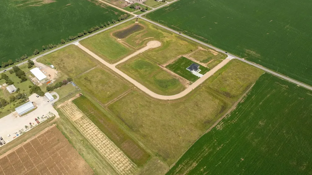 1234 W Eagle Crest Court Colwich KS 67030