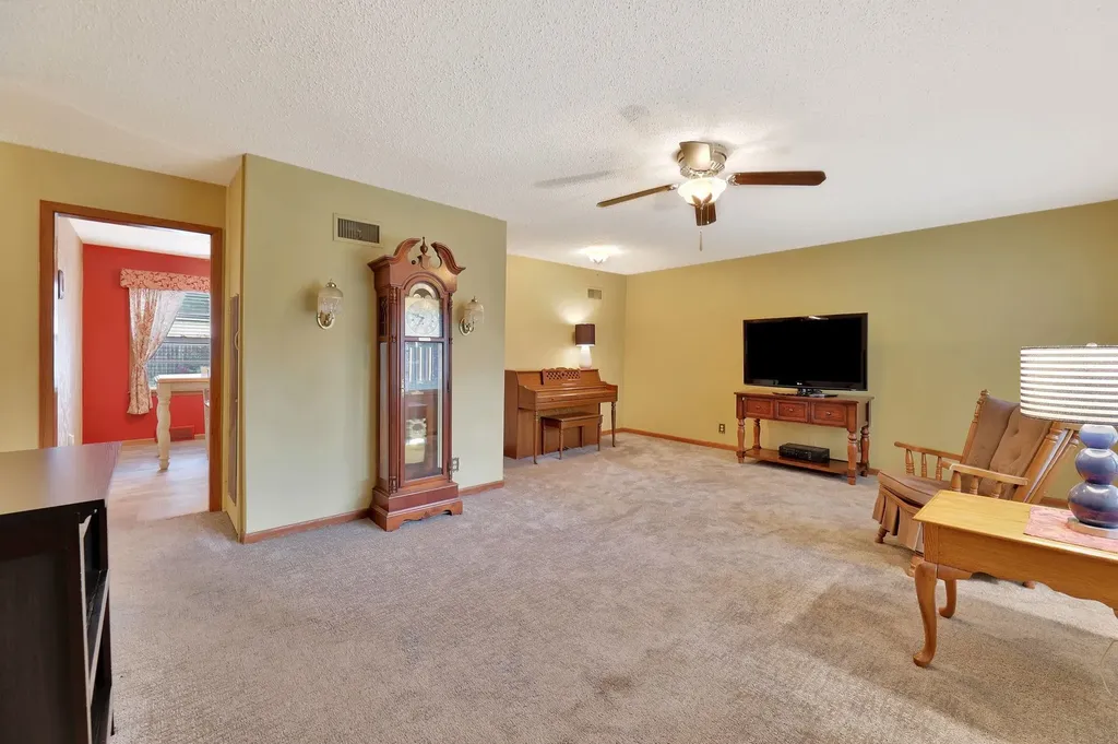 3528 E Funston Street Wichita KS 67218
