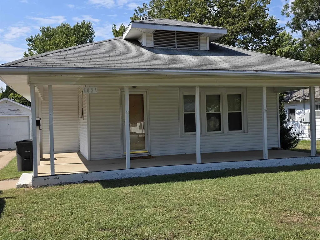 1021 N 3rd Street Arkansas City KS 67005
