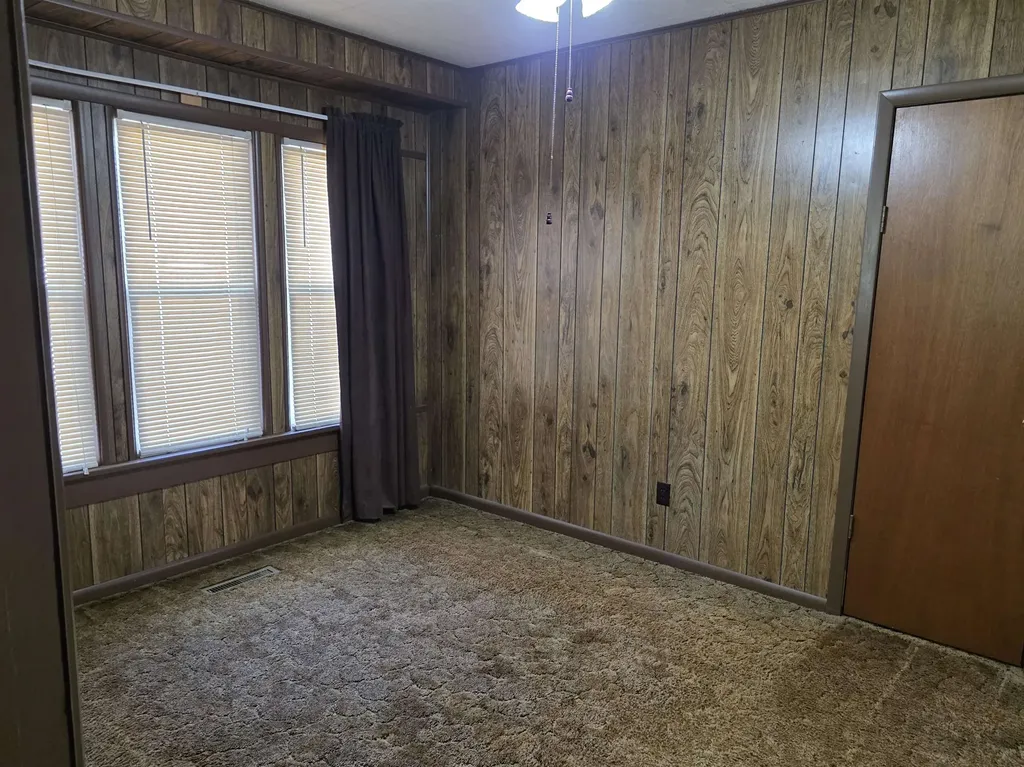 1021 N 3rd Street Arkansas City KS 67005