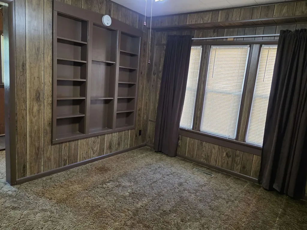 1021 N 3rd Street Arkansas City KS 67005