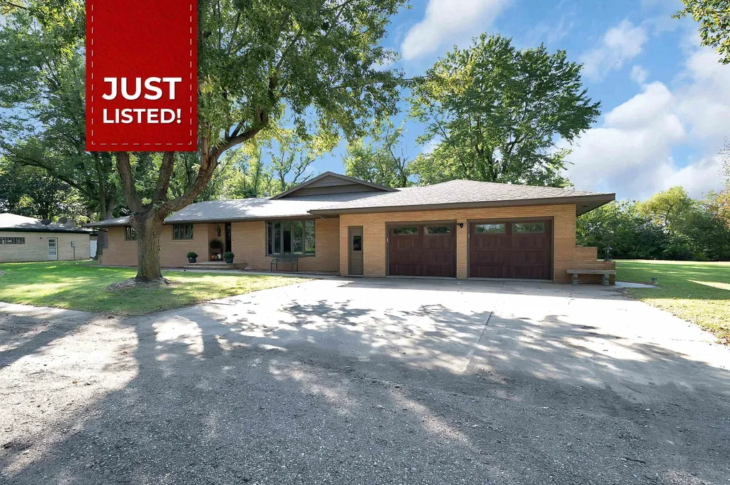 613 N Meridian Road Rear Newton KS 67114