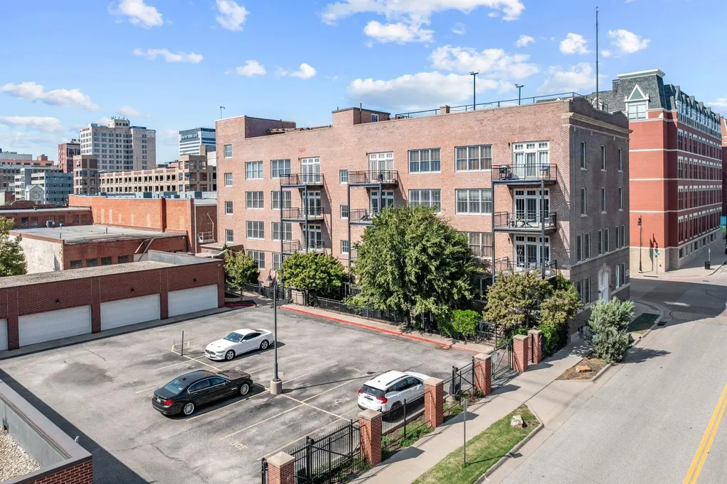 201 S Saint Francis Wichita KS 67202