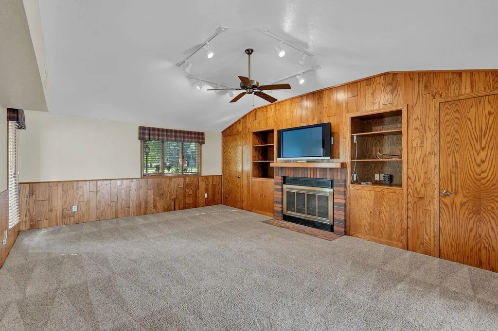 42 N Stratford Eastborough KS 67206