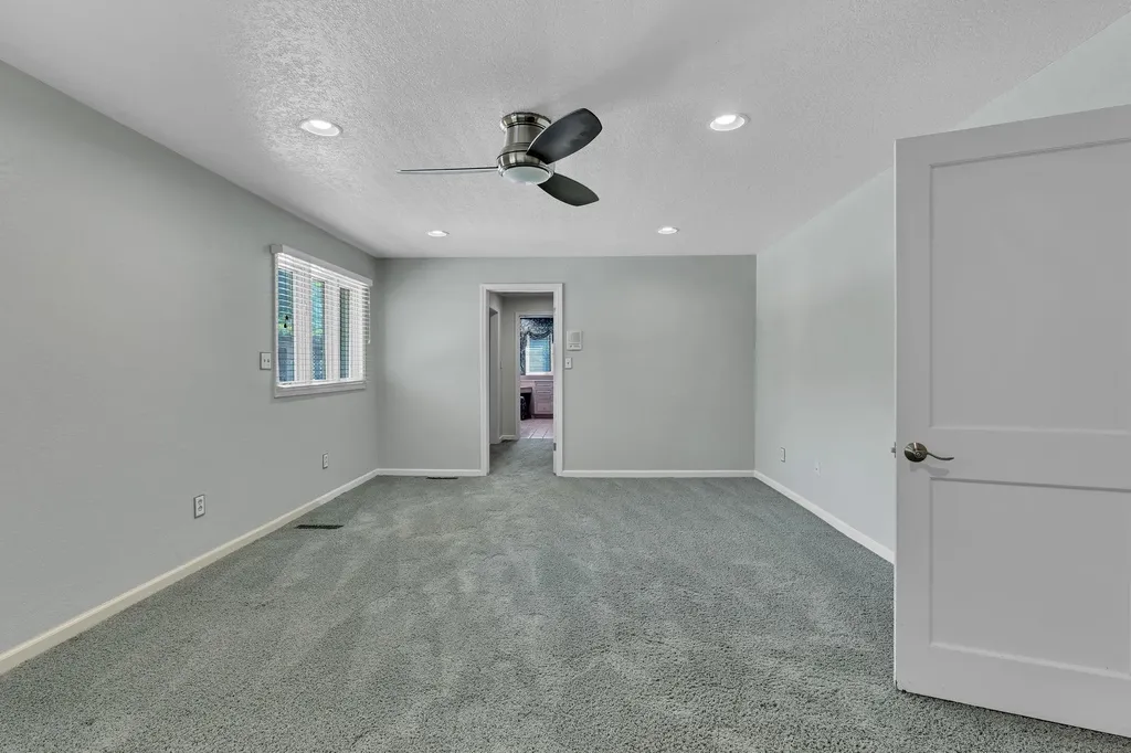 42 N Stratford Eastborough KS 67206