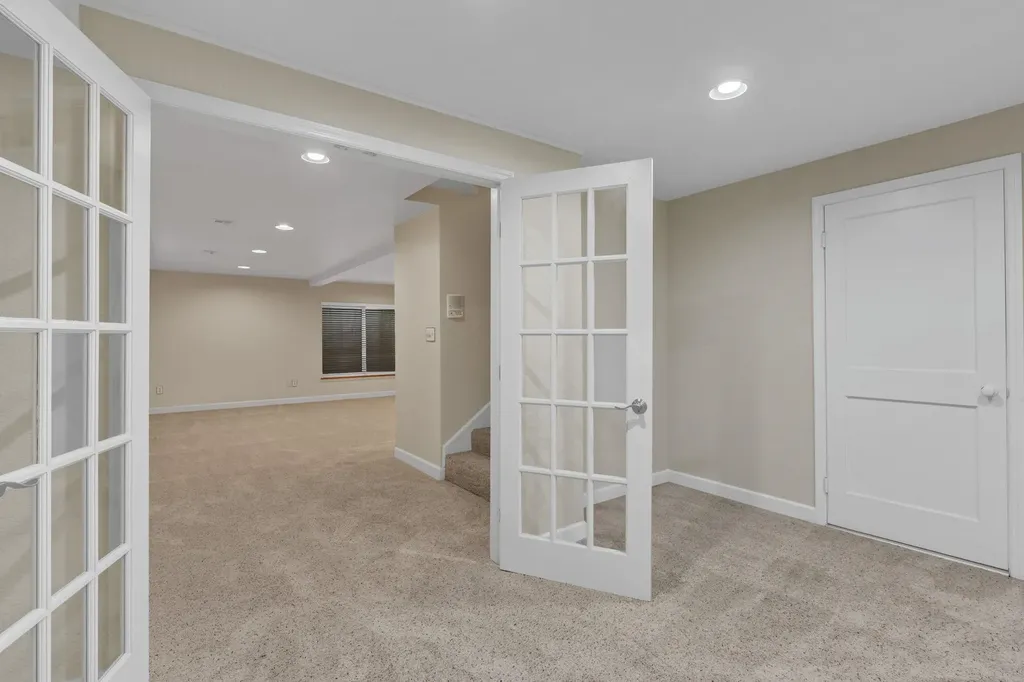 42 N Stratford Eastborough KS 67206