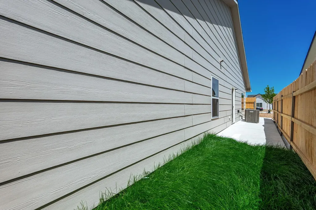 501 E Harper Street Valley Center KS 67147-8955