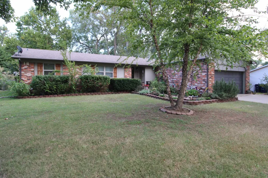 219 Warren Road El Dorado KS 67042