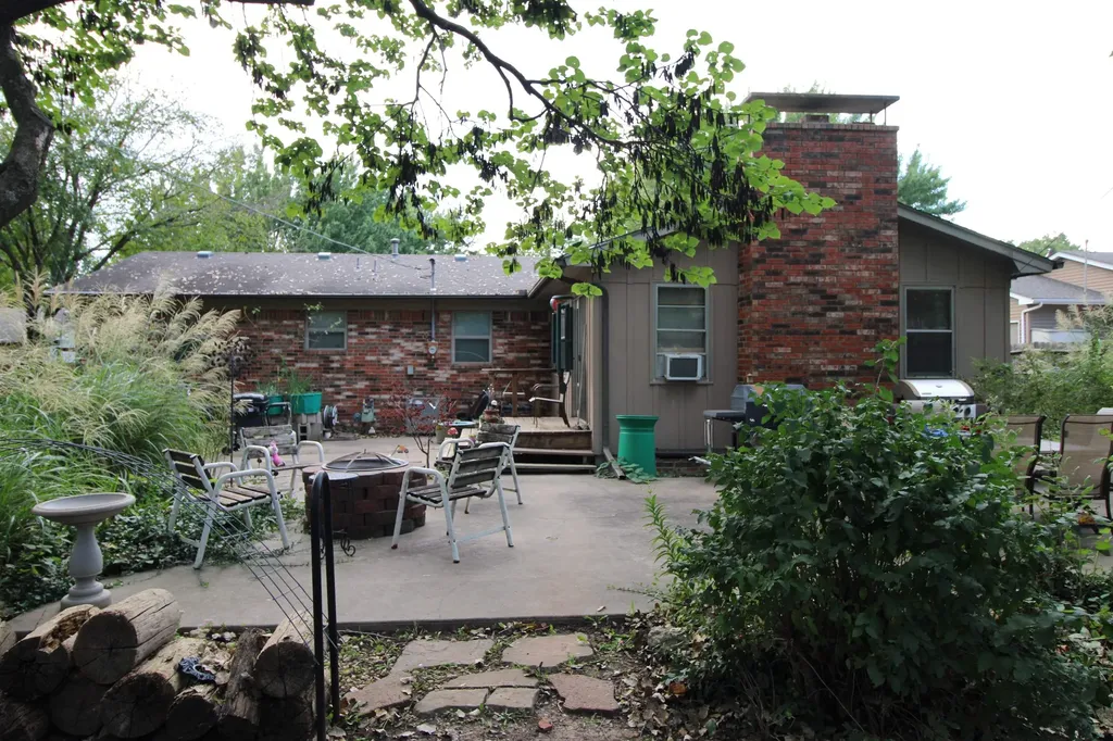 219 Warren Road El Dorado KS 67042