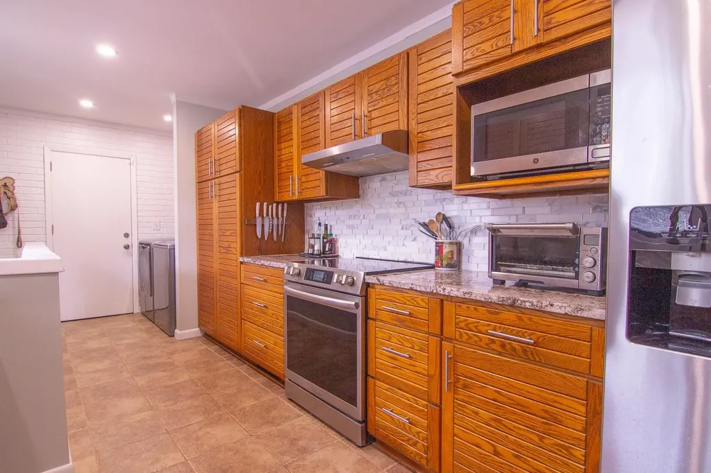 7722 E Huntington Street Wichita KS 67206