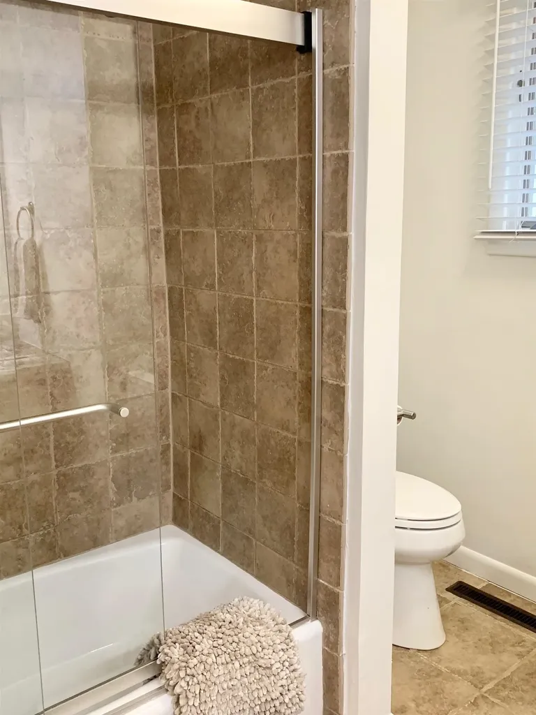 7722 E Huntington Street Wichita KS 67206