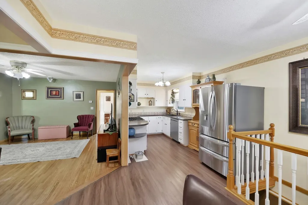 1719 S Grove Wichita KS 67211
