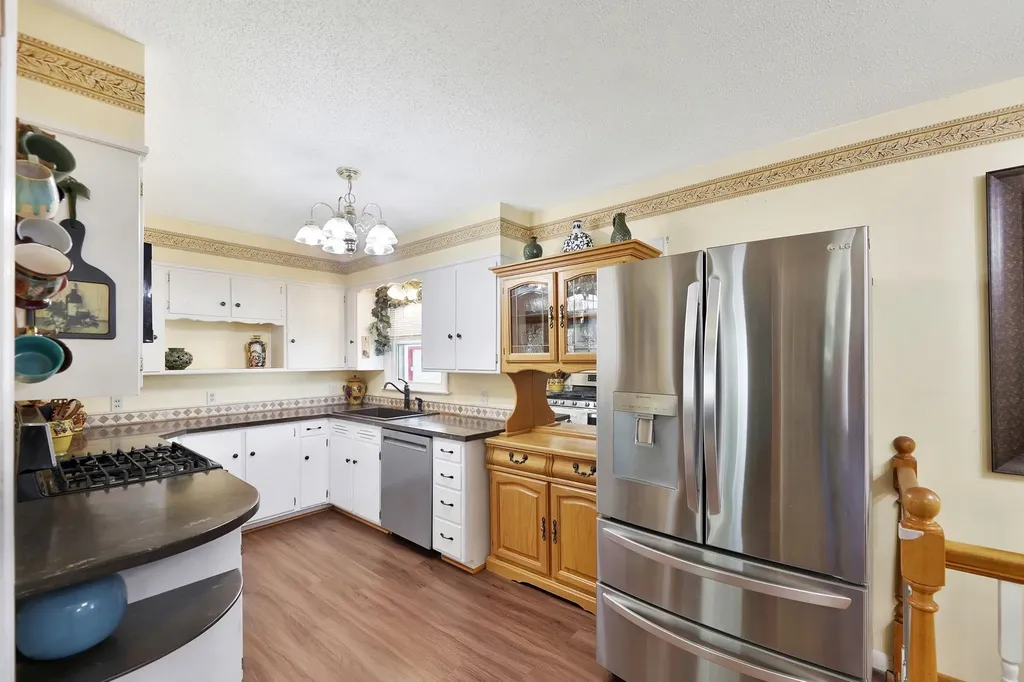 1719 S Grove Wichita KS 67211
