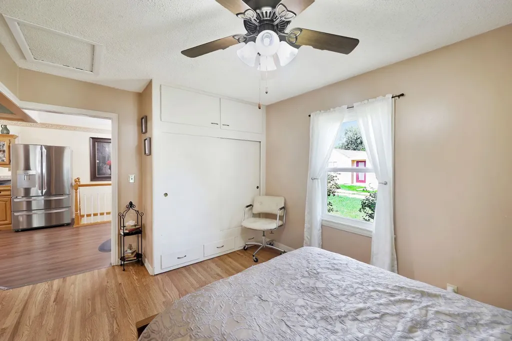 1719 S Grove Wichita KS 67211