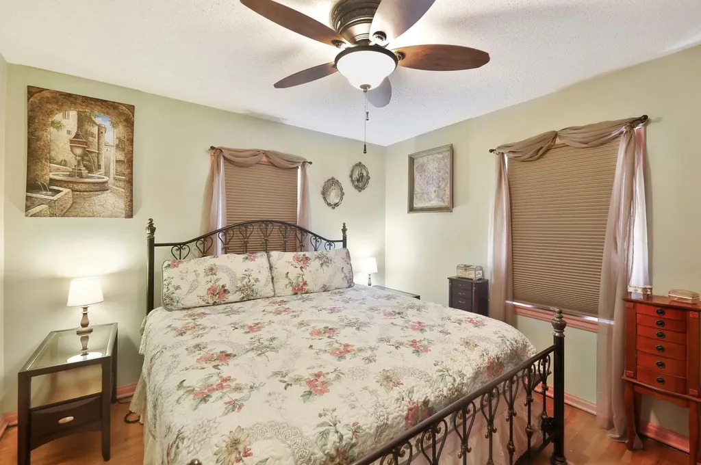 1719 S Grove Wichita KS 67211
