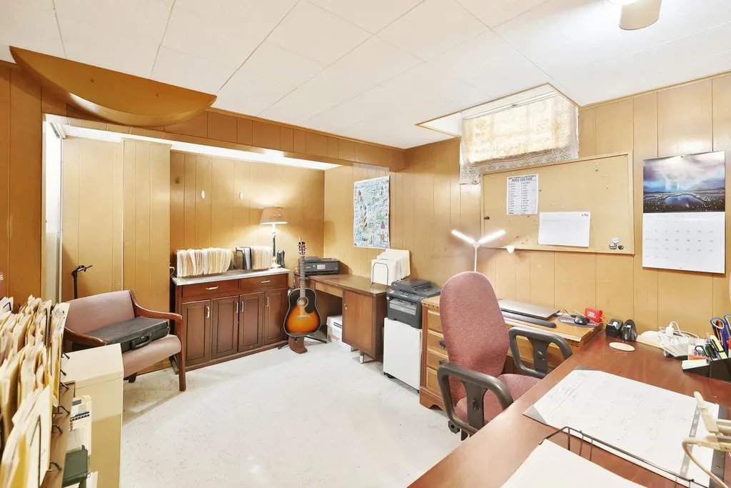 1719 S Grove Wichita KS 67211