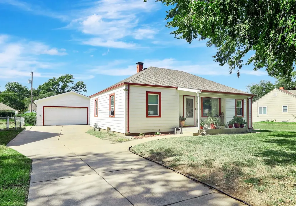 1719 S Grove Wichita KS 67211