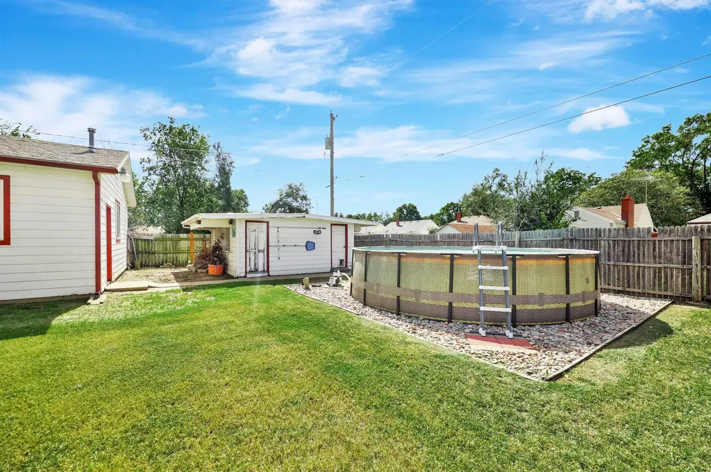 1719 S Grove Wichita KS 67211