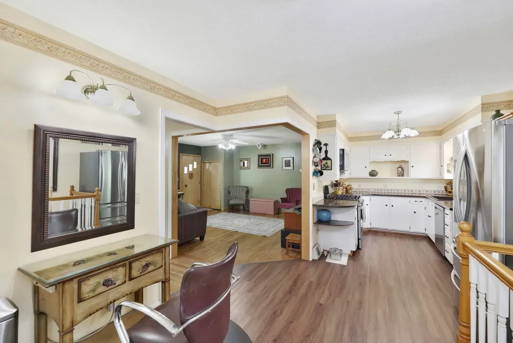 1719 S Grove Wichita KS 67211