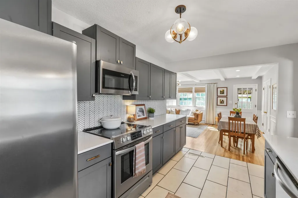 6411 E Oneida Wichita KS 67206