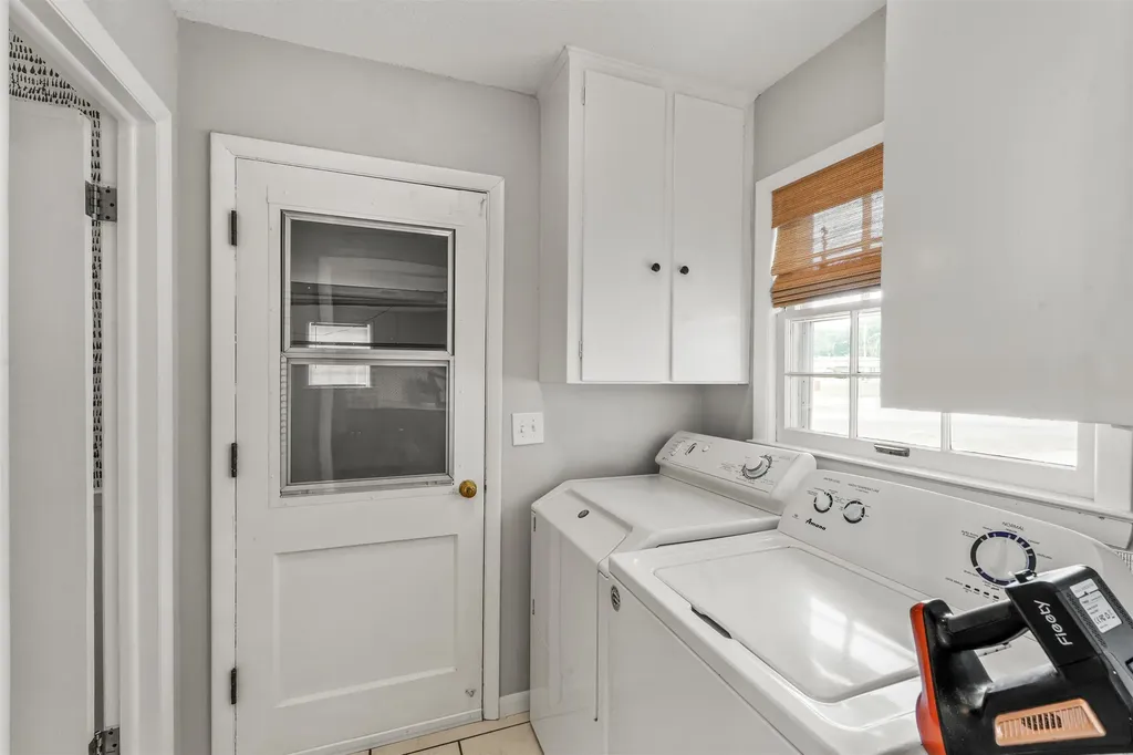 6411 E Oneida Wichita KS 67206