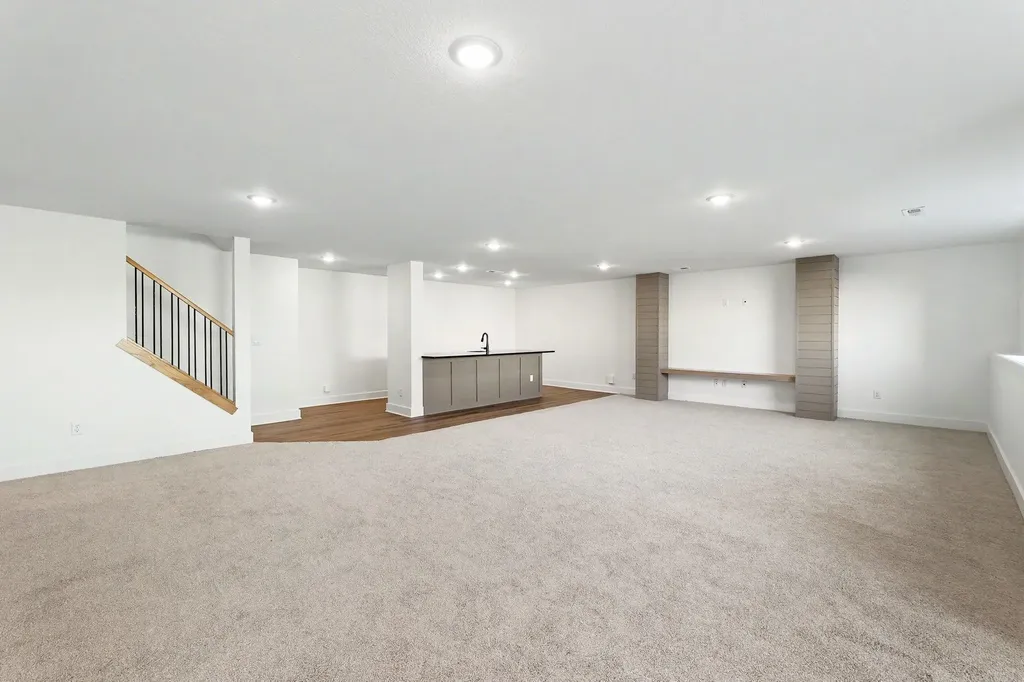 2541 N Bluestone Street Andover KS 67002