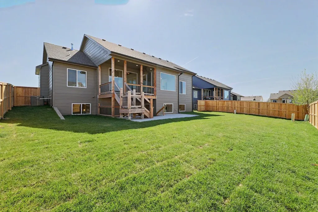 2541 N Bluestone Street Andover KS 67002