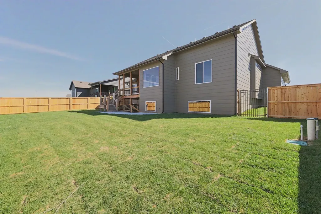 2541 N Bluestone Street Andover KS 67002