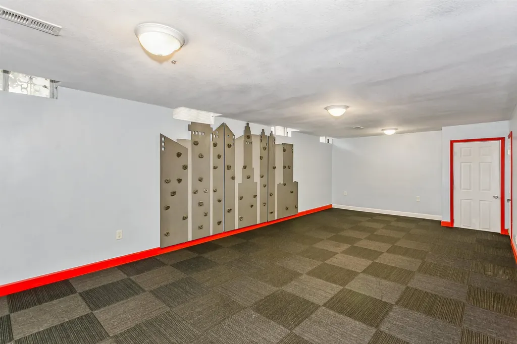 373 S Covington Street Wichita KS 67209