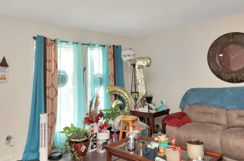 1221 S Governeour Road Wichita KS 67207