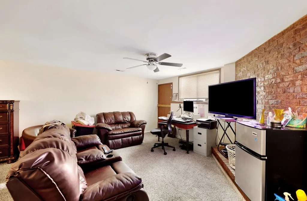 1221 S Governeour Road Wichita KS 67207