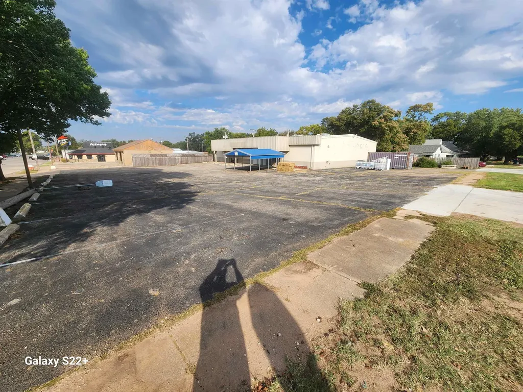 226 E Ross Street Clearwater KS 67026