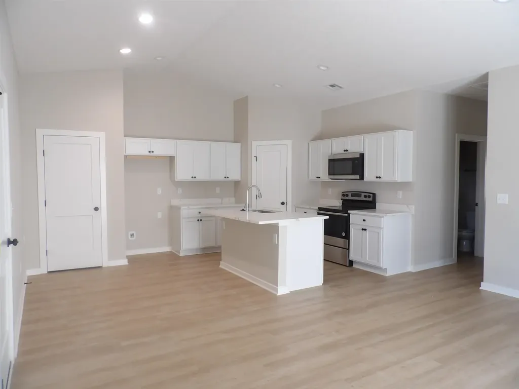 922 S Fox Ridge Street Newton KS 67114