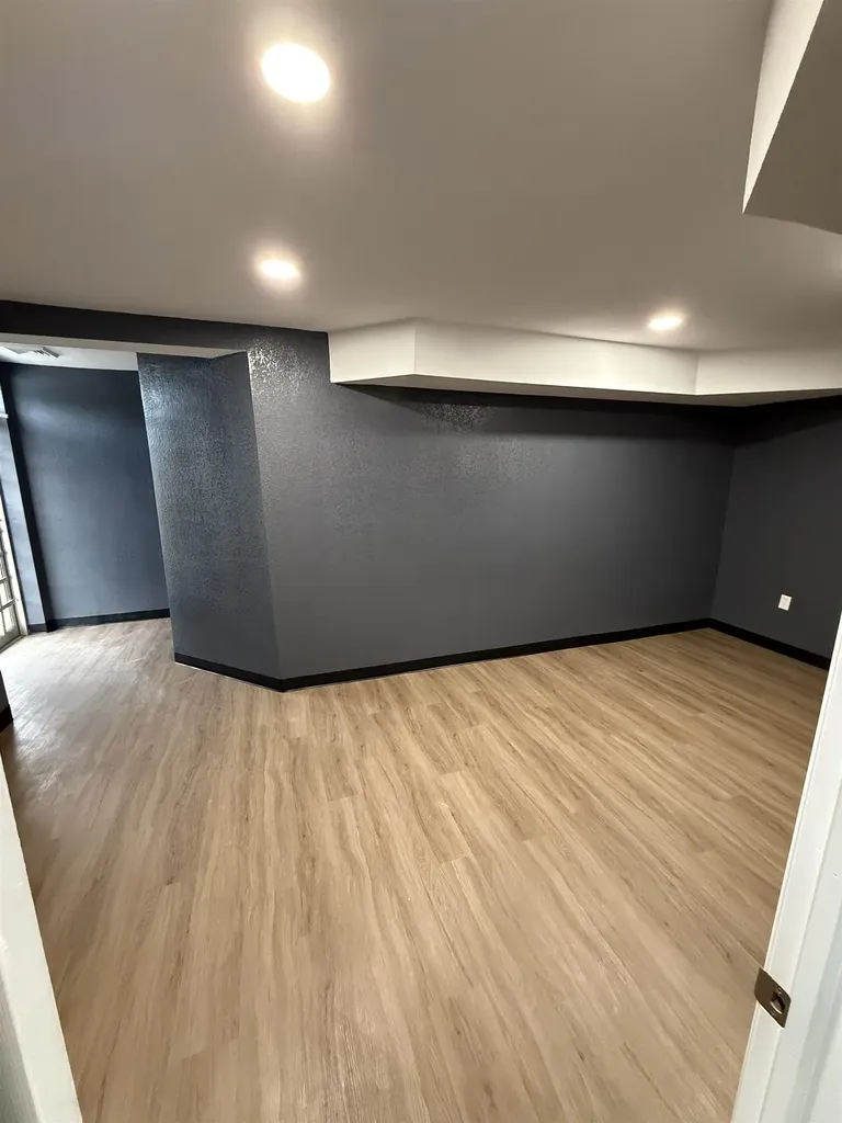 2053 E Wassall Wichita KS 67216