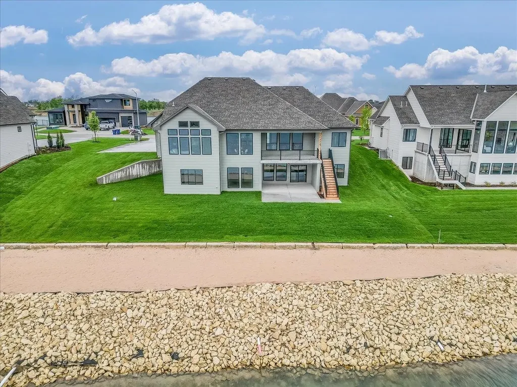 4782 N Ridge Port Court Wichita KS 67205