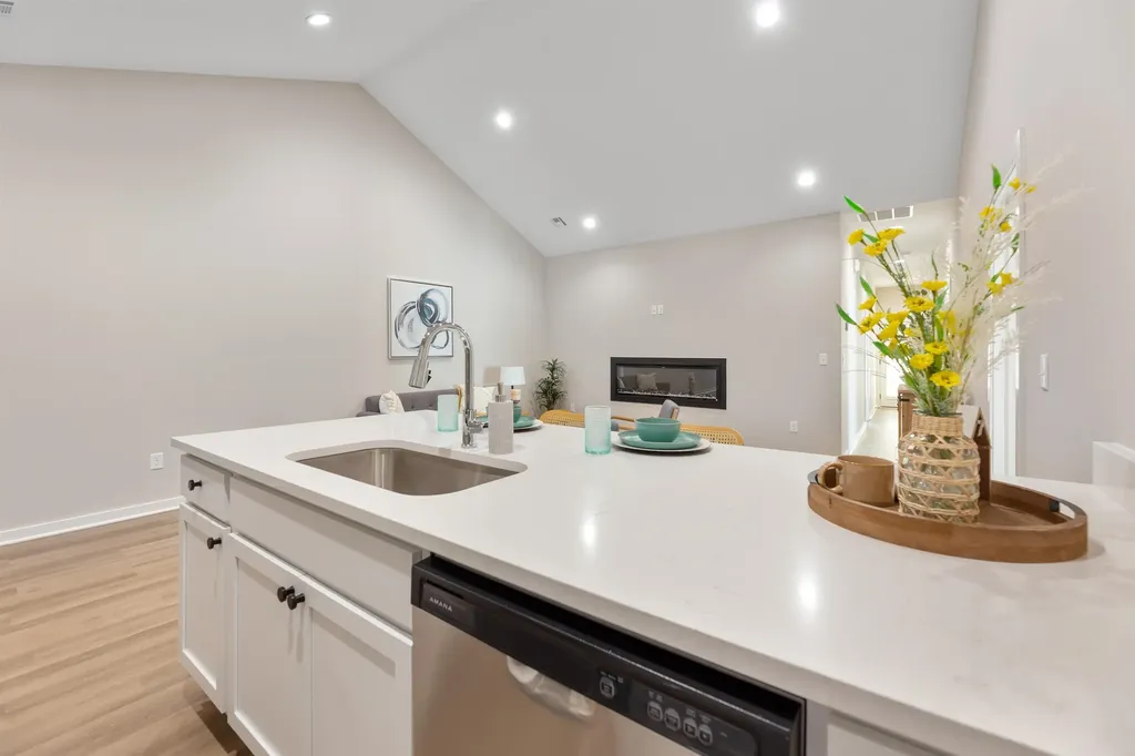 914 S Fox Ridge Newton KS 67114