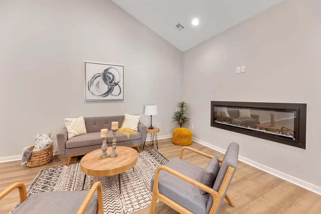 914 S Fox Ridge Newton KS 67114