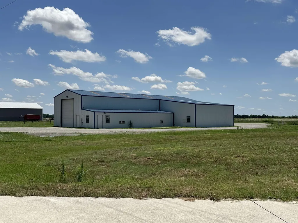 887 Frontage Road Harper KS 67058