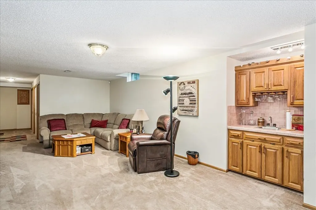 229 S Gleneagles Court Wichita KS 67209