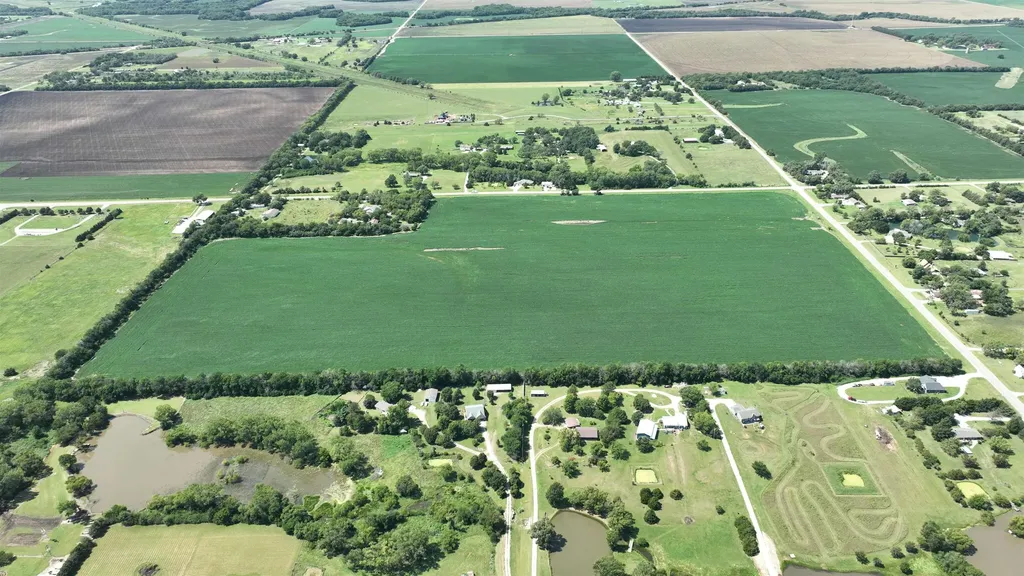 0000 N Meridian Valley Center KS 67147