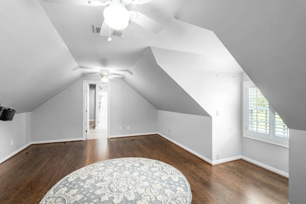 689 N Broadmoor Wichita KS 67206