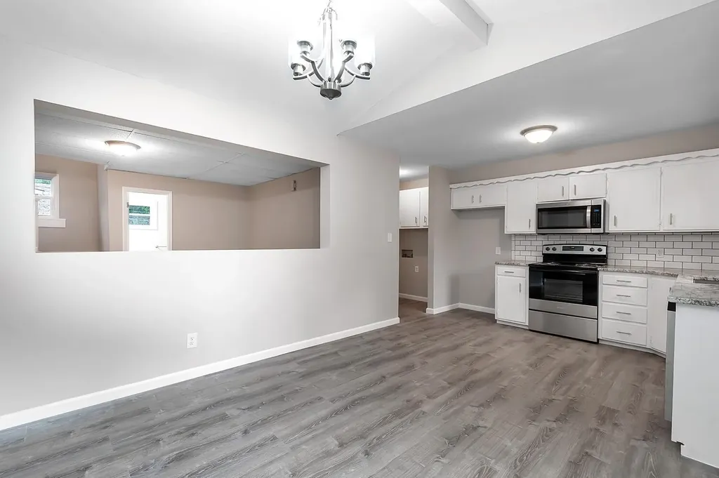 1301 E 11th Avenue Winfield KS 67156