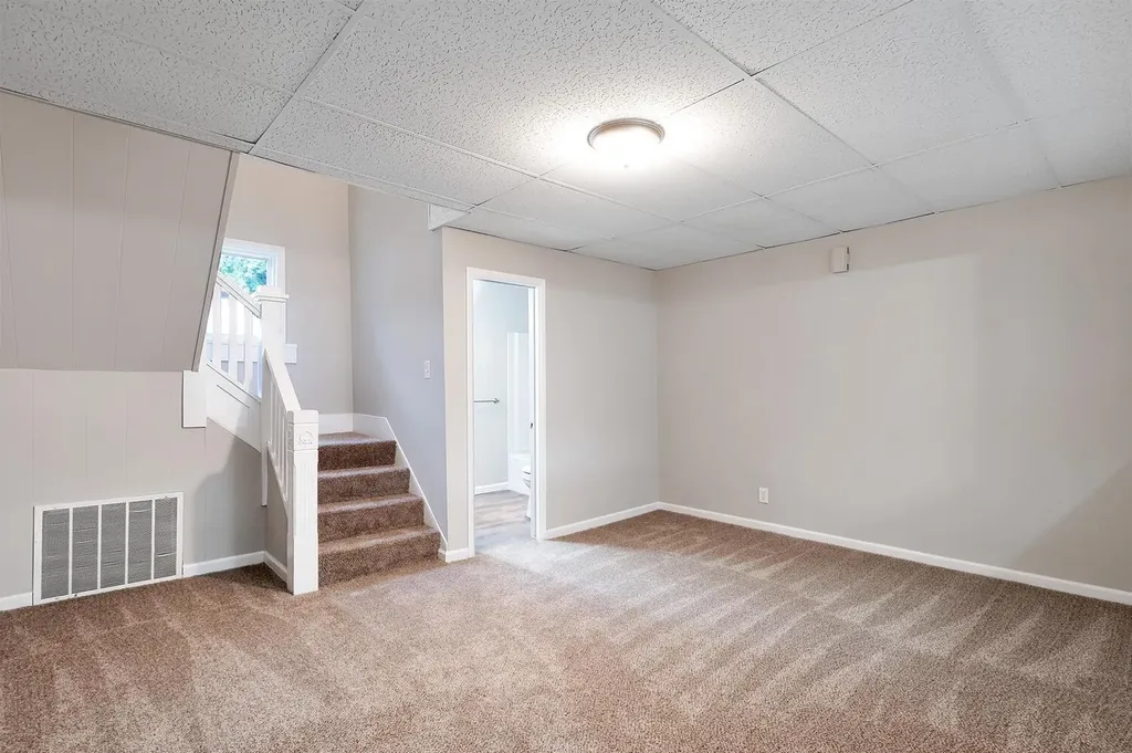 1301 E 11th Avenue Winfield KS 67156