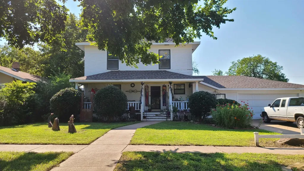 610 N Washington Avenue Wellington KS 67152