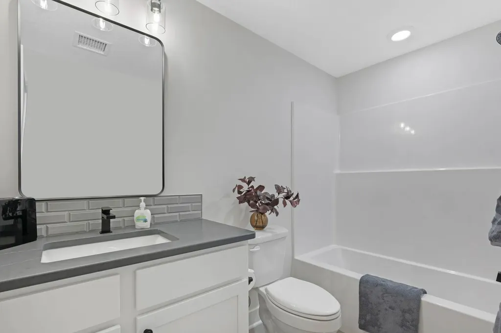 8513 W Pebble Street Maize KS 67101