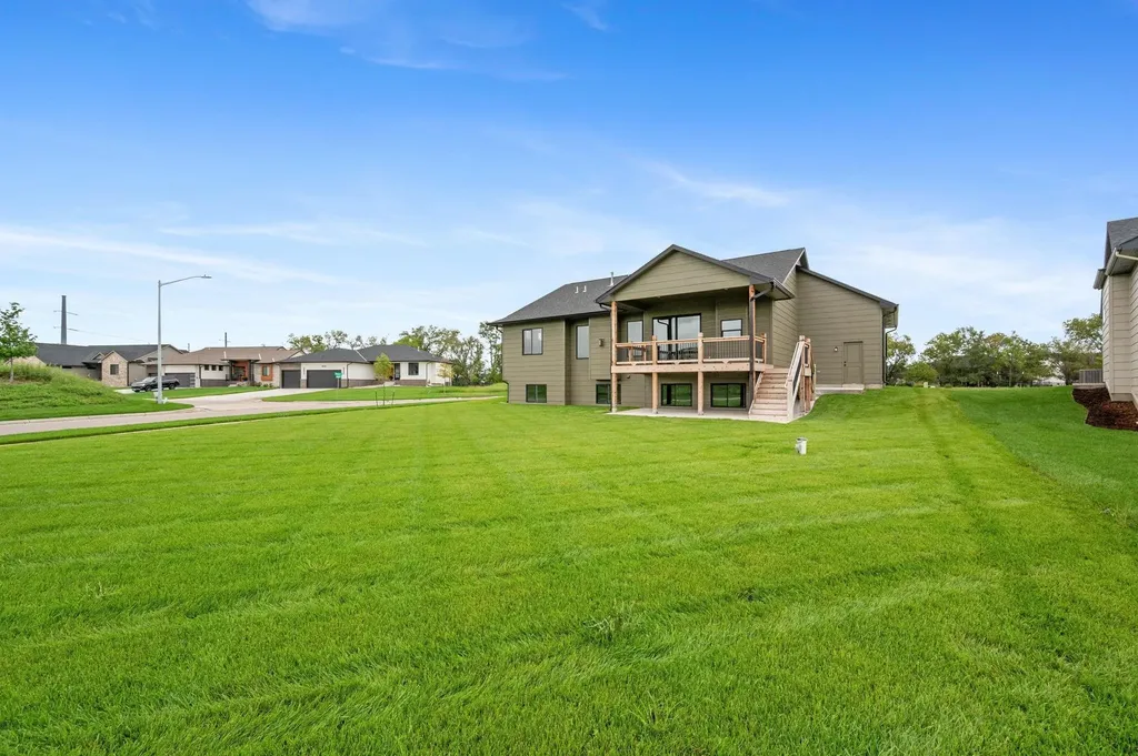 8513 W Pebble Street Maize KS 67101