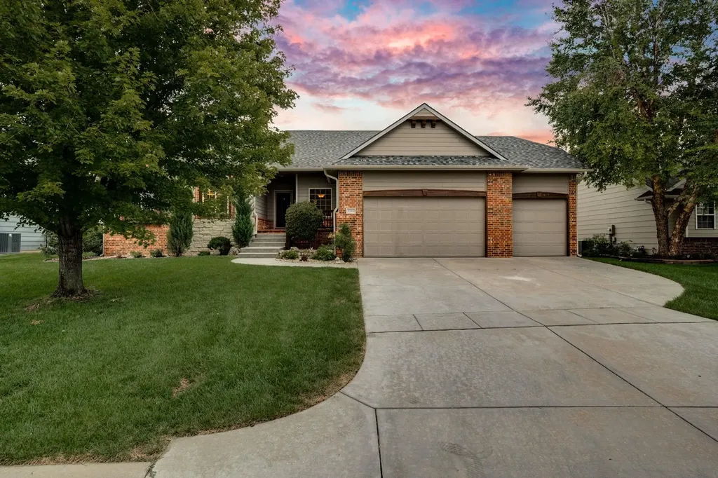 3142 N Landon Circle Wichita KS 67205