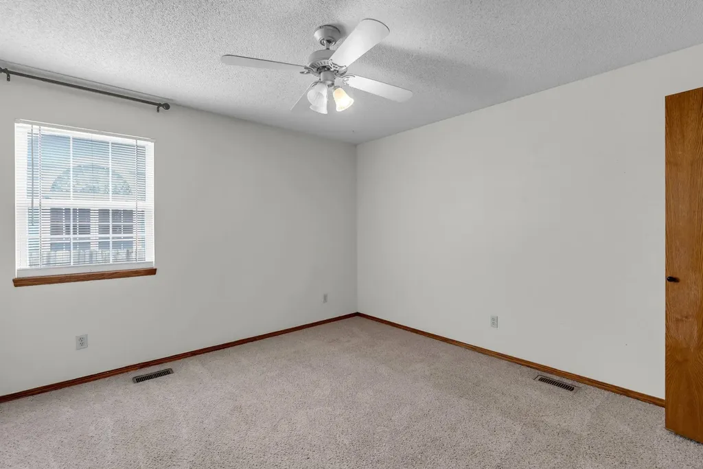 1937 S Shiloh Circle Wichita KS 67207