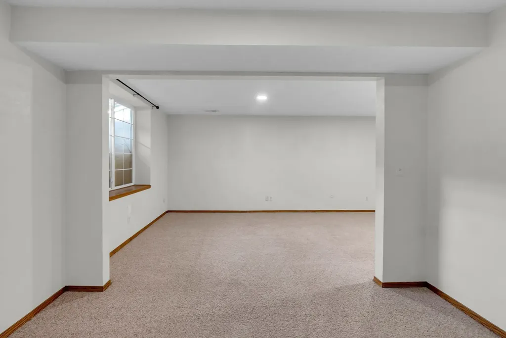 1937 S Shiloh Circle Wichita KS 67207
